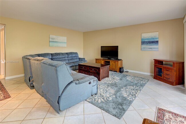 Foto del edificio - 685 Kensington Pl