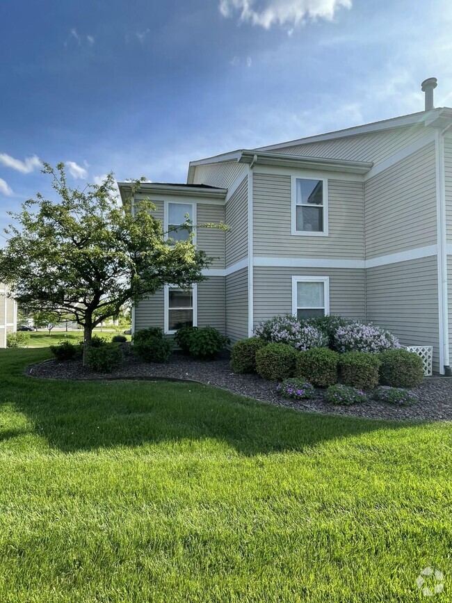 Building Photo - 1553 Long Meadow Trail