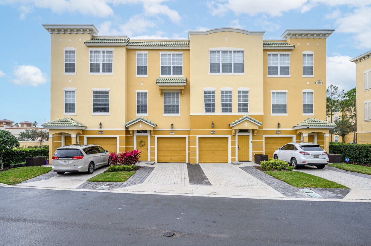 Foto principal - 4800 Tidecrest Ave