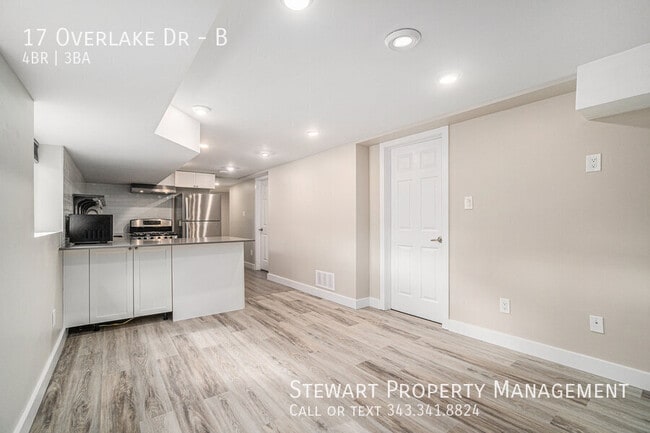 Building Photo - 17 Overlake Dr