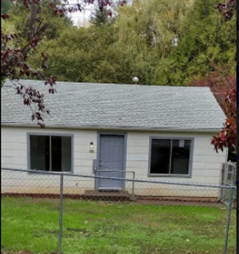 Primary Photo - Cute 2-Bedroom 1 Bath Home