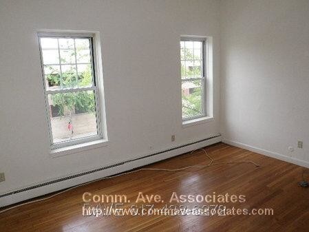 Building Photo - 168 N Beacon St