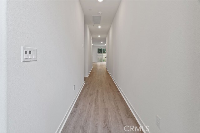 Foto del edificio - 34242 Travis Ln