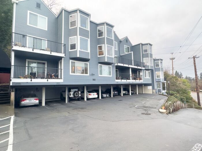 Lair Hill Heights Condo with stunning views! House Rental in Portland