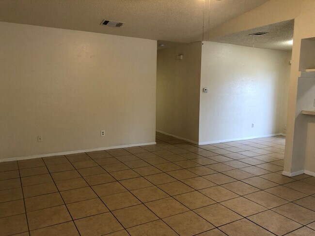 Foto del edificio - 11510 Walnut Ridge Dr