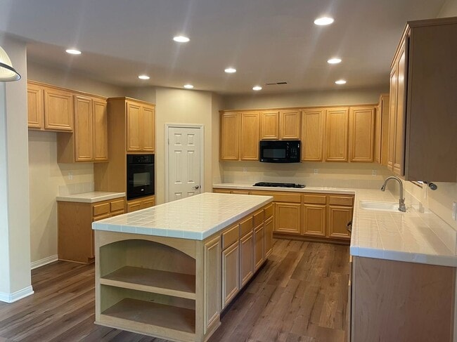 Building Photo - 17008 Spring Canyon Pl