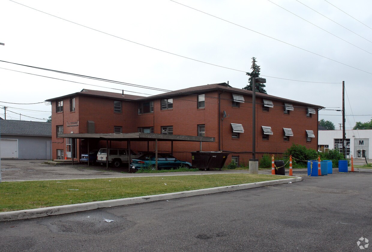 3117 Tuscarawas St W, Canton, OH 44708 Apartments in Canton, OH