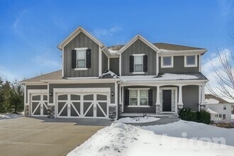 Building Photo - 9604 N Denton Ave