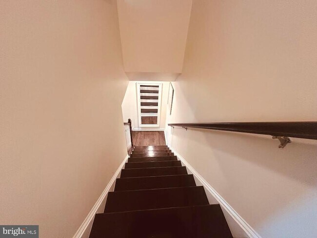 Foto del edificio - 1746 Beacon Ln