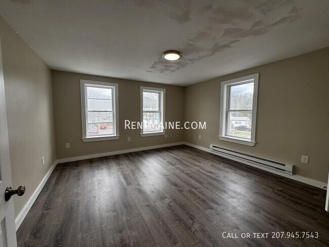 Foto del edificio - 7 Bennett Ave