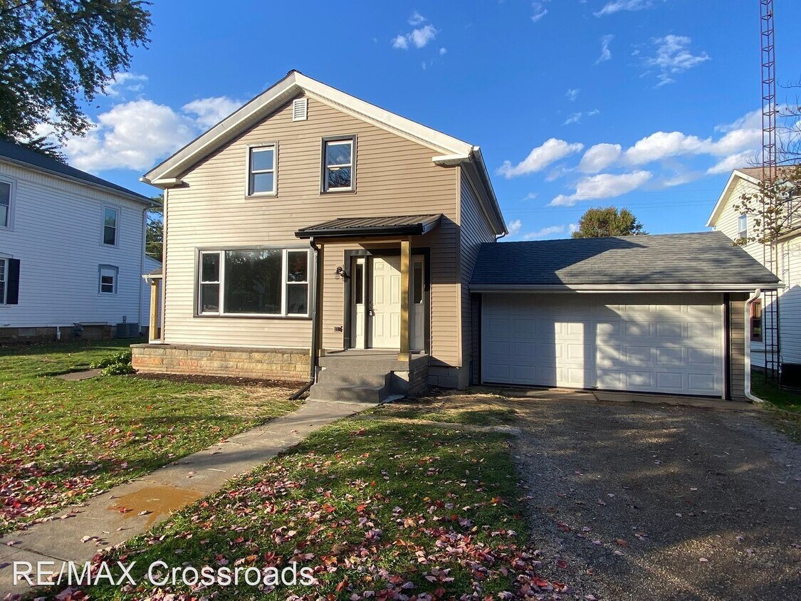 217 Poplar St, Bolivar, OH 44612 House Rental in Bolivar, OH