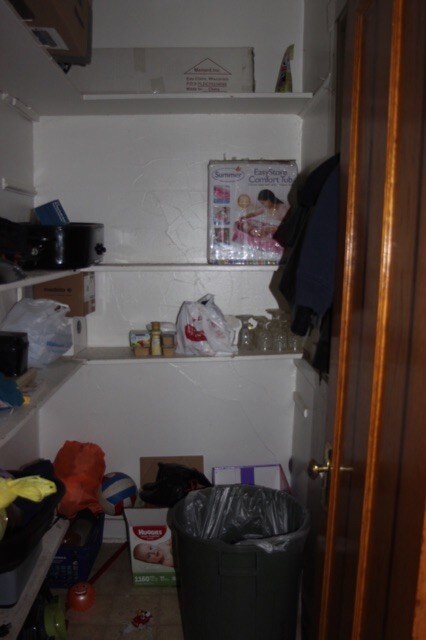 Building Photo - 2119 N Avers Ave