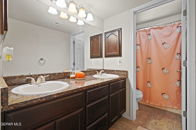 Foto del edificio - 12149 Driftwood LN