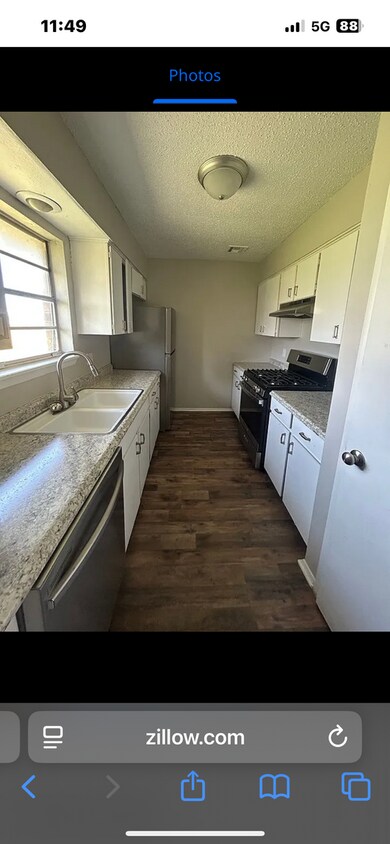 Foto principal - 6615 NW Denver Ave