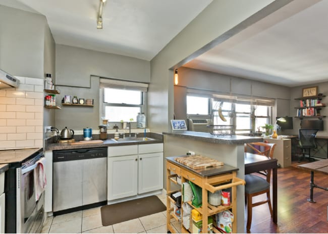 Building Photo - 4960 N Marine Dr