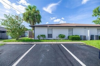 Building Photo - 5395 SE 30th Pl