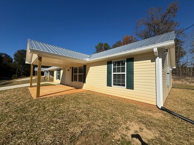 Building Photo - Modern 2025 New Construction