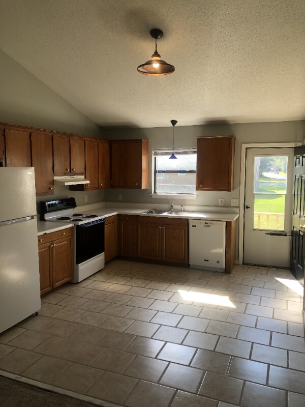 Building Photo - 115 Wyndham Cir