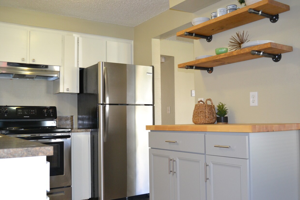 Foto principal - 9105 SE 32nd Ave