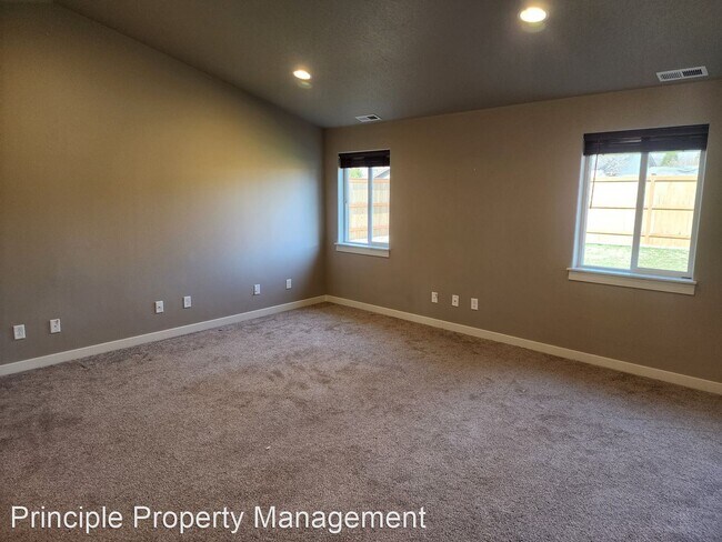 Building Photo - 3 br, 2 bath House - 5038 Squirrel Street