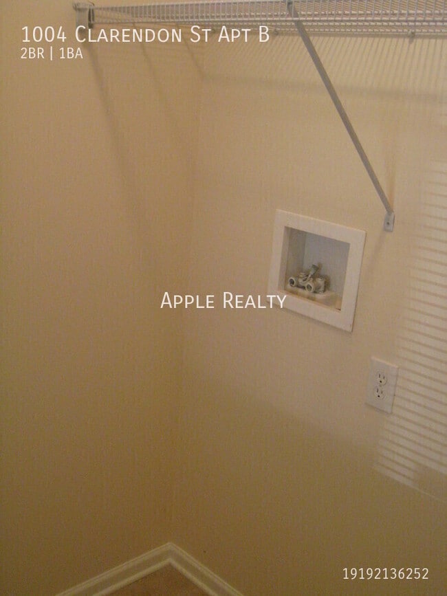 Photo - 1004 Clarendon St House