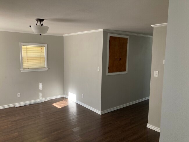 Foto del edificio - 1721 N Poplar St
