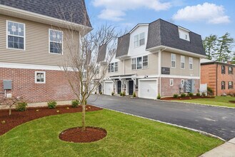Building Photo - 409 Prospect Ave