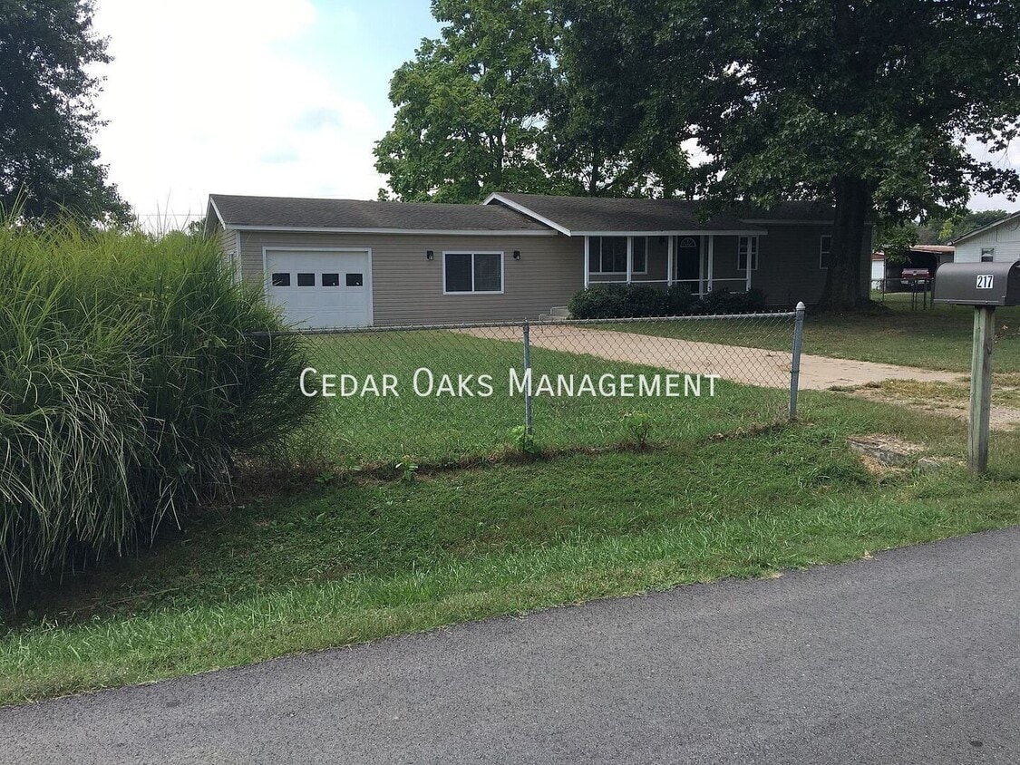 Photo - 217 Perry Lane-