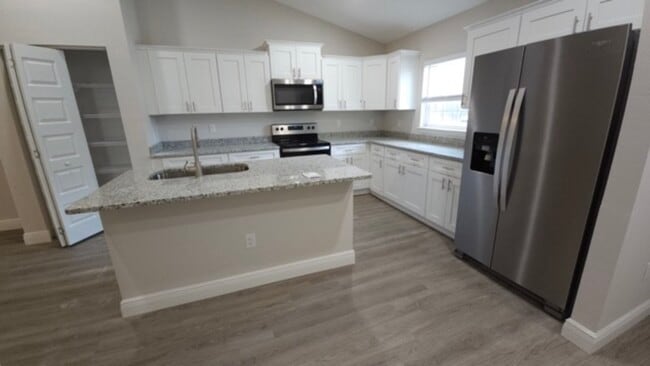 Foto del edificio - 9093 N Peachtree Way