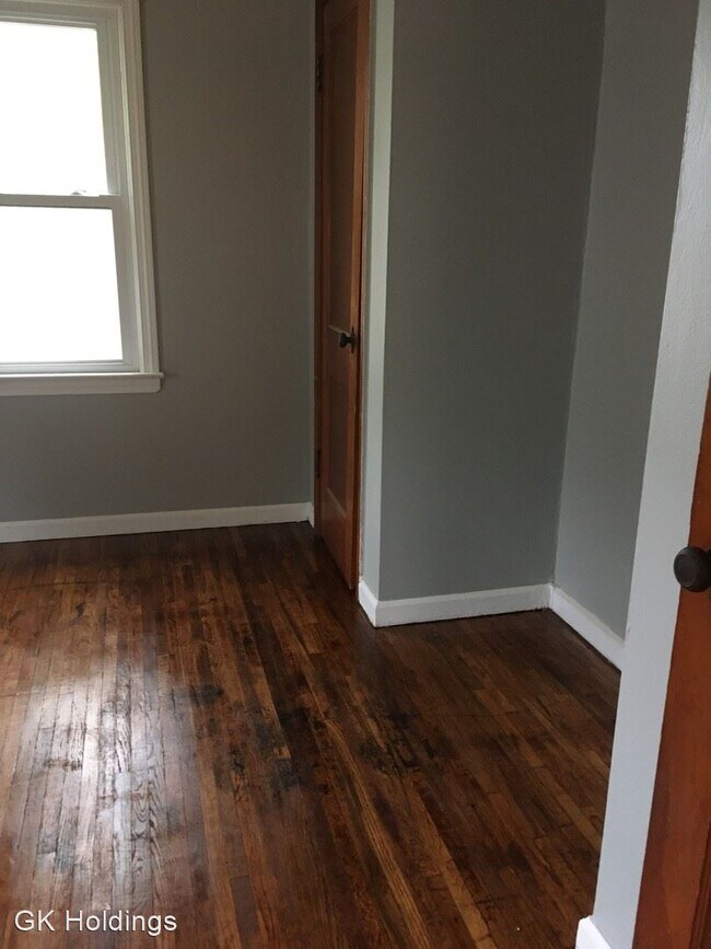 Foto del edificio - 2 br, 1 bath House - 243 Polk St
