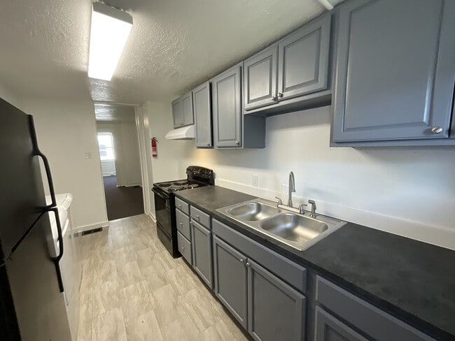 Foto del edificio - 443 S Duke St