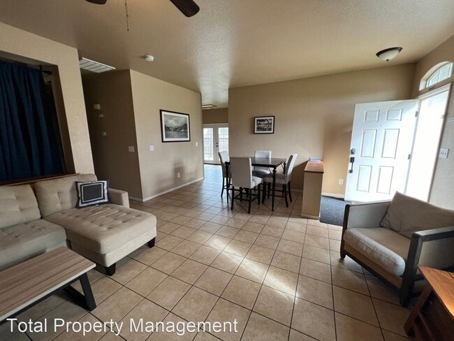 Building Photo - 2 br, 2 bath House - 1528 Martinho Ave.