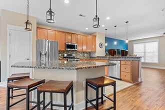 Building Photo - 9905 Bay Ct Ln