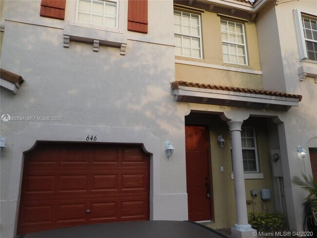 Foto del edificio - 646 NE 21st Ave