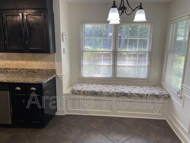 Foto del edificio - 3045 Vicksburg Dr