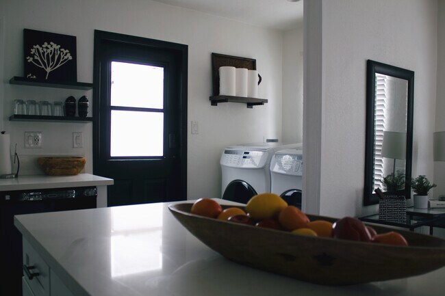 Kitchen/Laundry - 241 E Home St