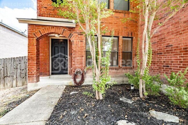 Foto del edificio - 10110 Silverbrook Pl