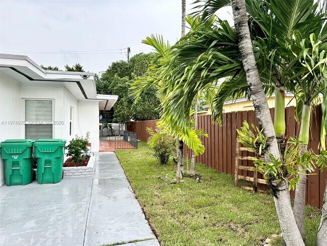 Foto del edificio - 3461 NW 6th St