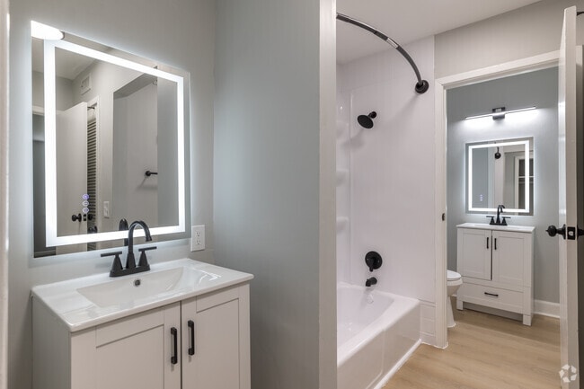 2BR, 1BA - 840SF - Shared Bathroom - The Alexandra