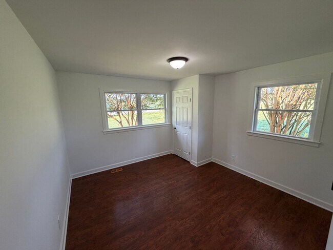 Foto del edificio - 2275 Eddy Scant City Rd