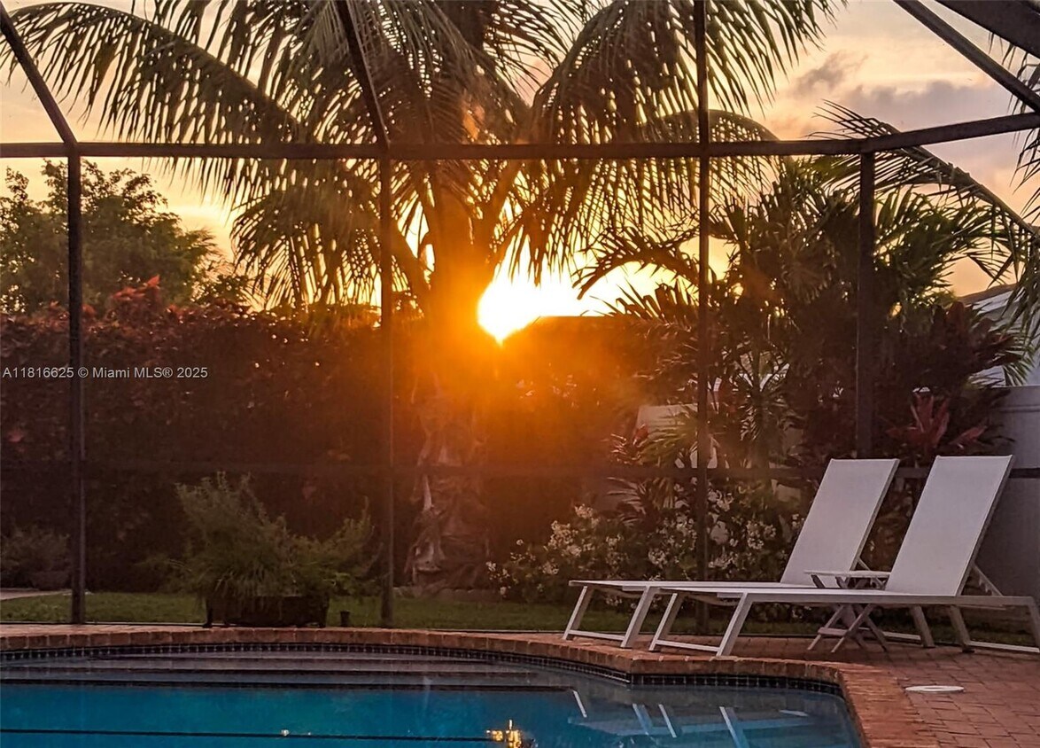 Foto principal - 22750 SW 10th St