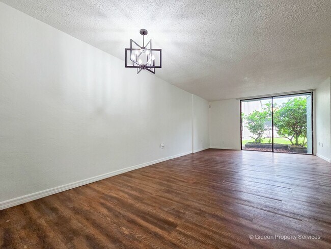 Foto del edificio - 711 SW 75th St