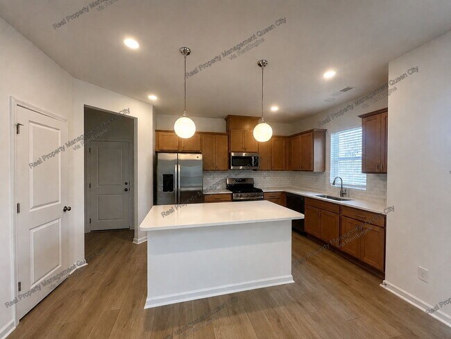 Building Photo - 3105 Lilac Grove Dr