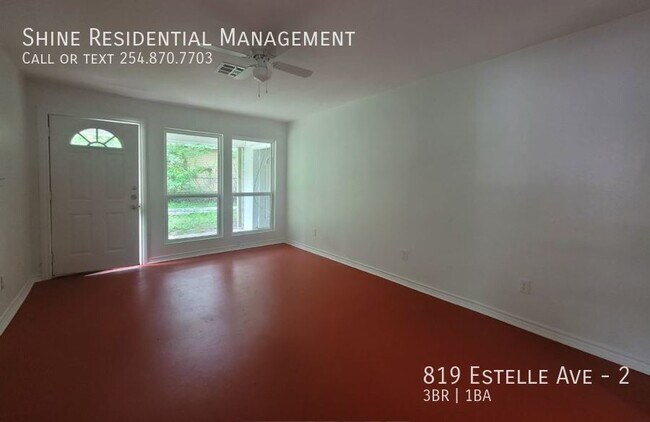Building Photo - 819 Estelle Ave