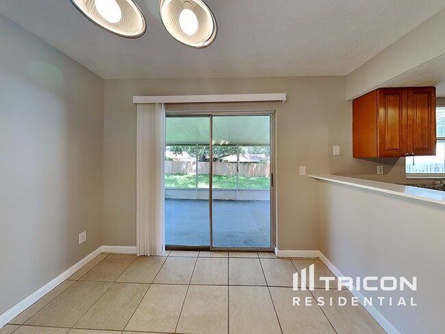 Foto del edificio - 1212 Citrus Hill Ct