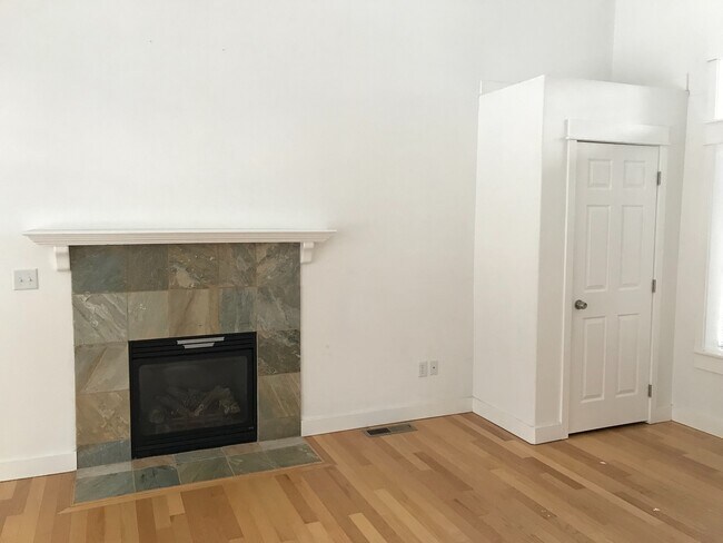 Foto del edificio - 3 Bedroom 2.5 Bathroom