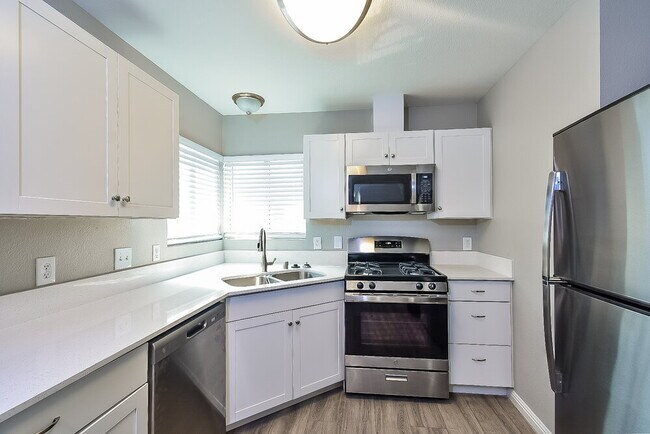 Foto del edificio - 4623 Candlas Way