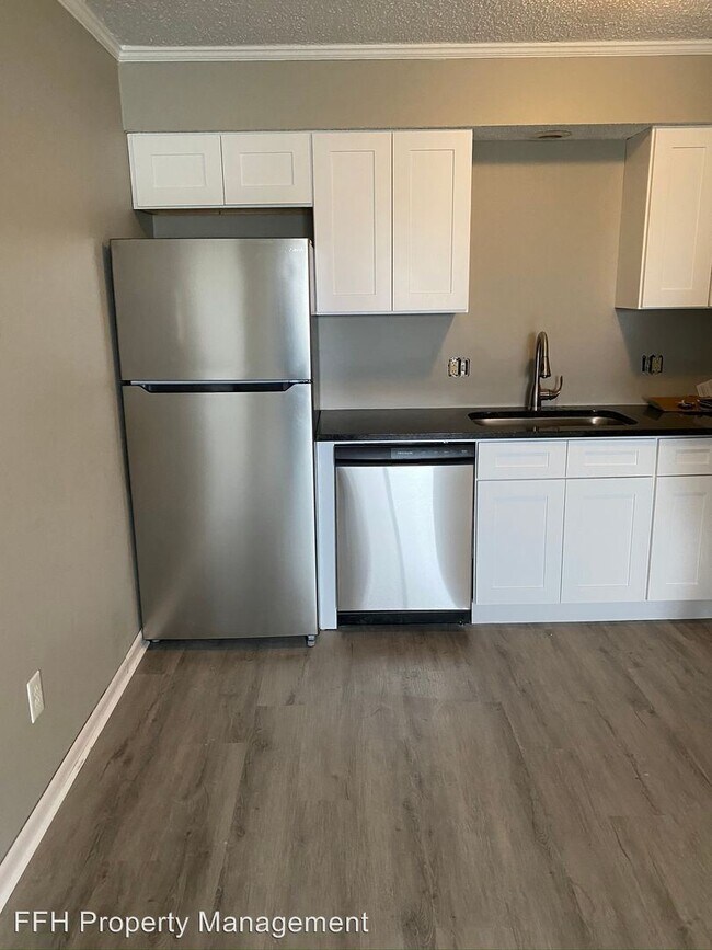 Building Photo - 2 br, 1 bath Apartment - 1024 North Rd.