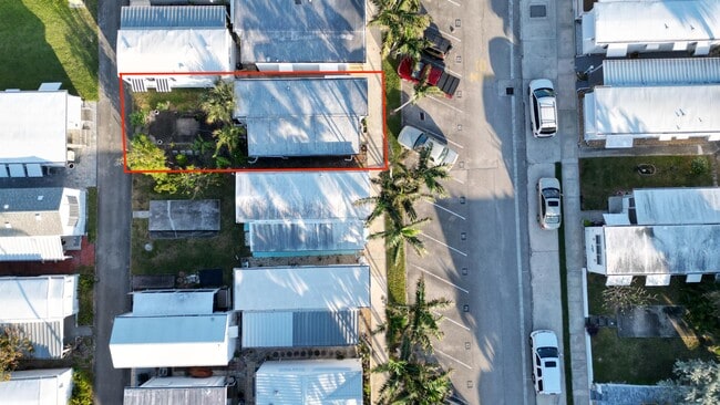 Building Photo - 21 Ruthmary Ave