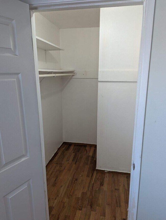 Building Photo - Three bedroom home In Marina Available 7/2...